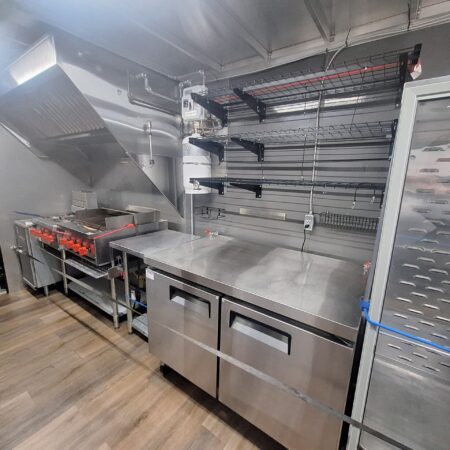 Streamliner Food Truck by lakesregiondesigngroup.com